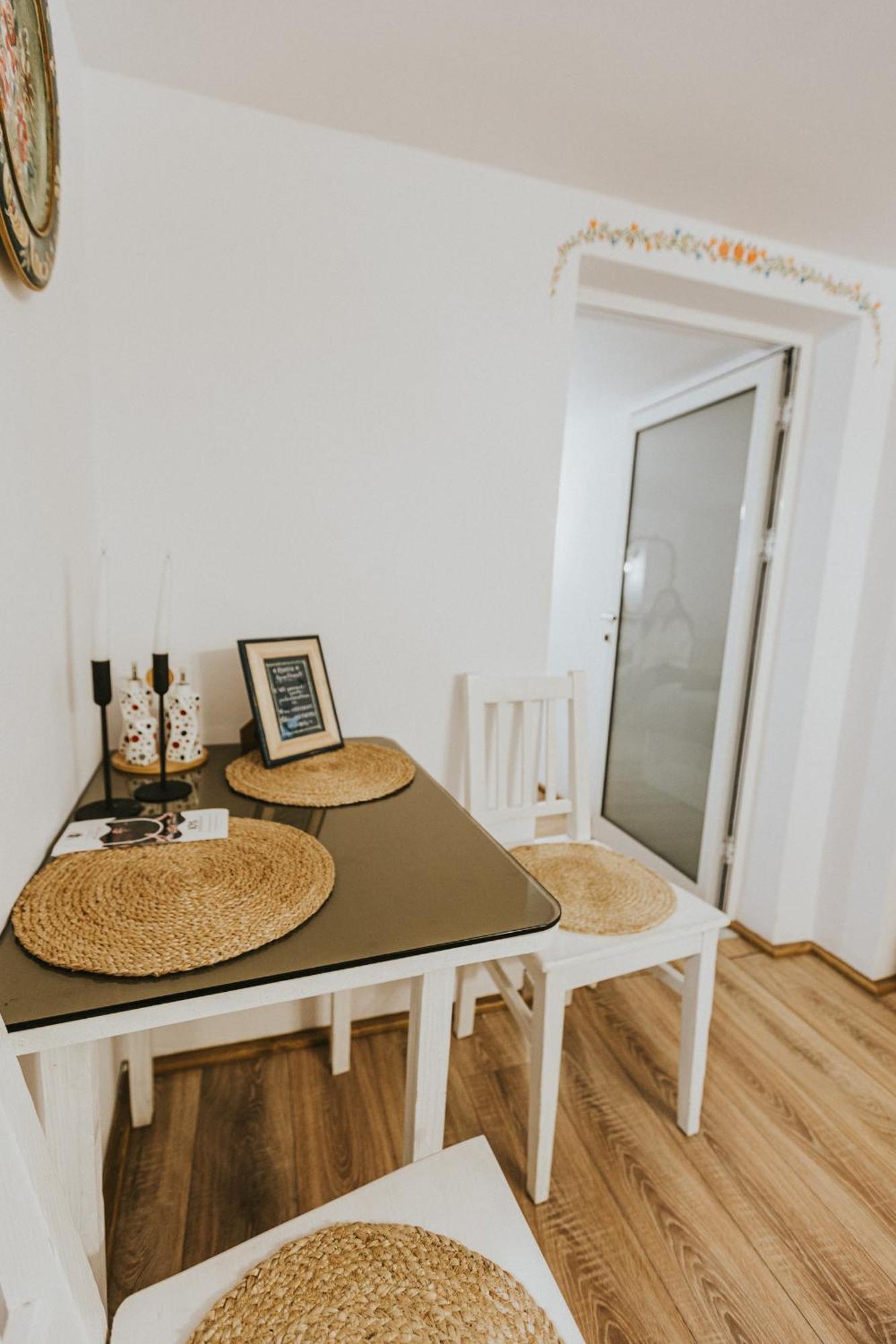 Republicii Rustic Apartament In Brasov City Center Exterior foto